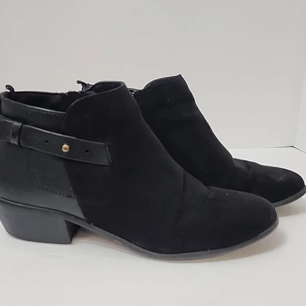 Old Navy Black Ankle Boots Side Zip Buckle Round Toe Size 9